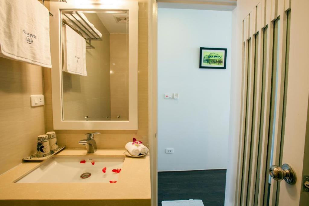 Hanoi Mai Charming Hotel & Travel المظهر الخارجي الصورة
